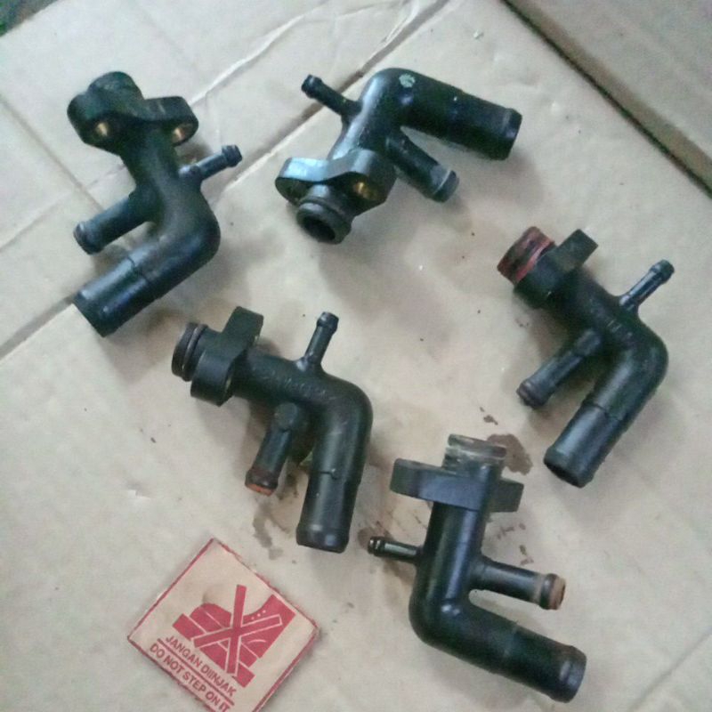 Pipa radiator joint Vario 125 150 ORI lepasan motor