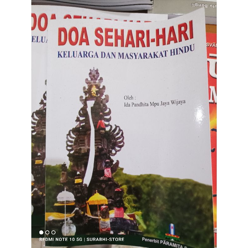 Buku Doa sehari Hari masyarakat Hindu Indonesia