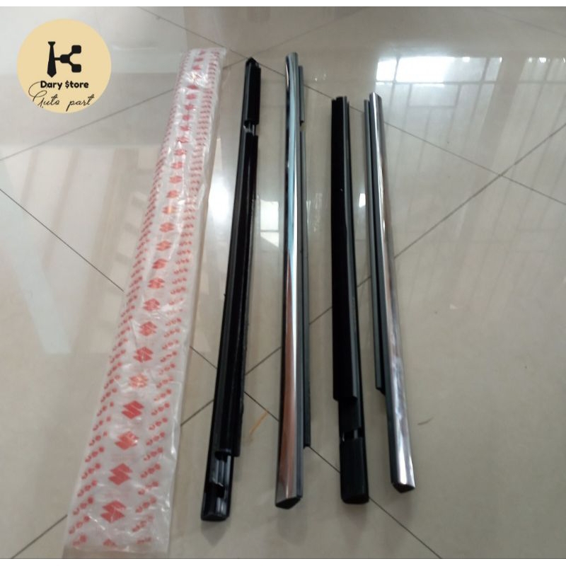 Pelipit Karet Kaca Luar Mobil Apv Chrome Original