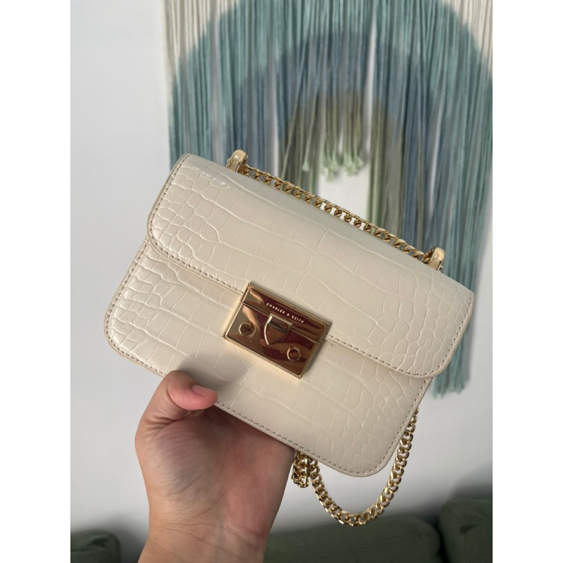 preloved tas CHARLES N KEITH ORIGINAL STORE