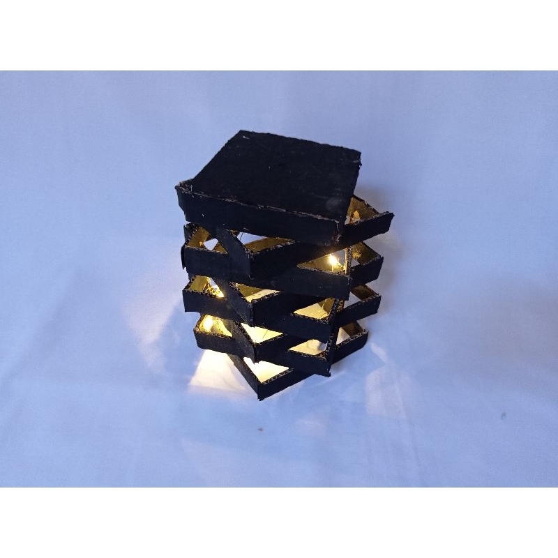 

Lampion dari Kardus Bekas Free Lampu bisa Request