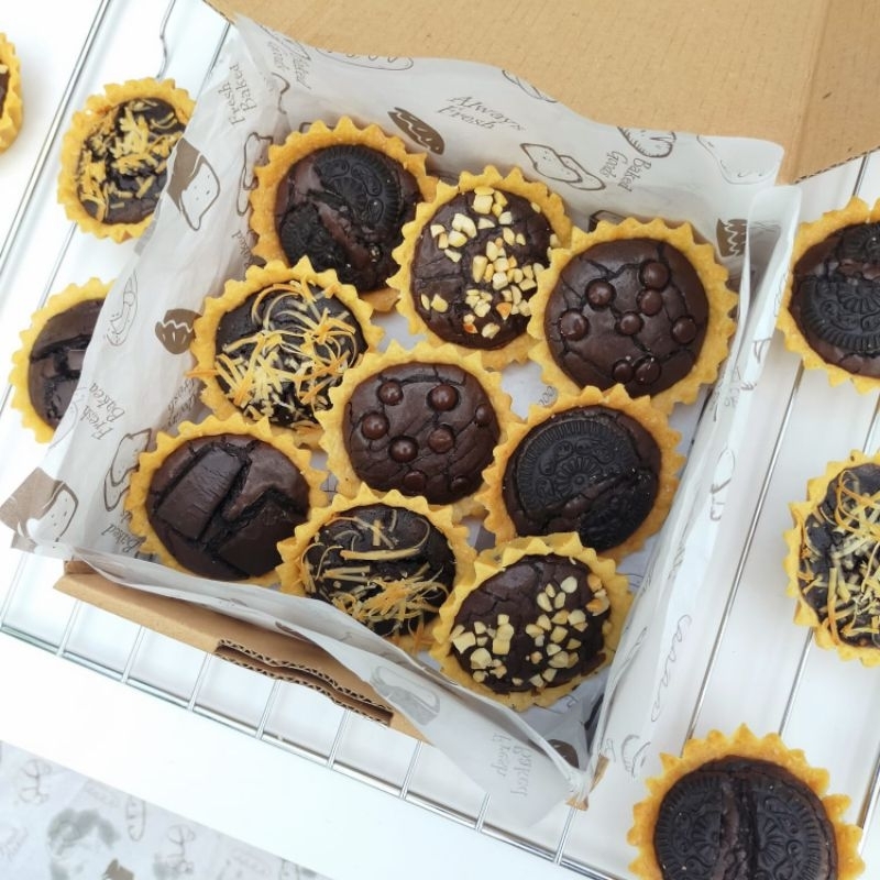 

BROPIE Hampers Brownies Pie aneka topping