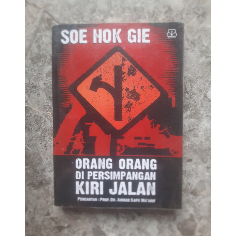 

Orang-orang di Persimpangan Kiri Jalan by Soe Hok Gie (Preloved)