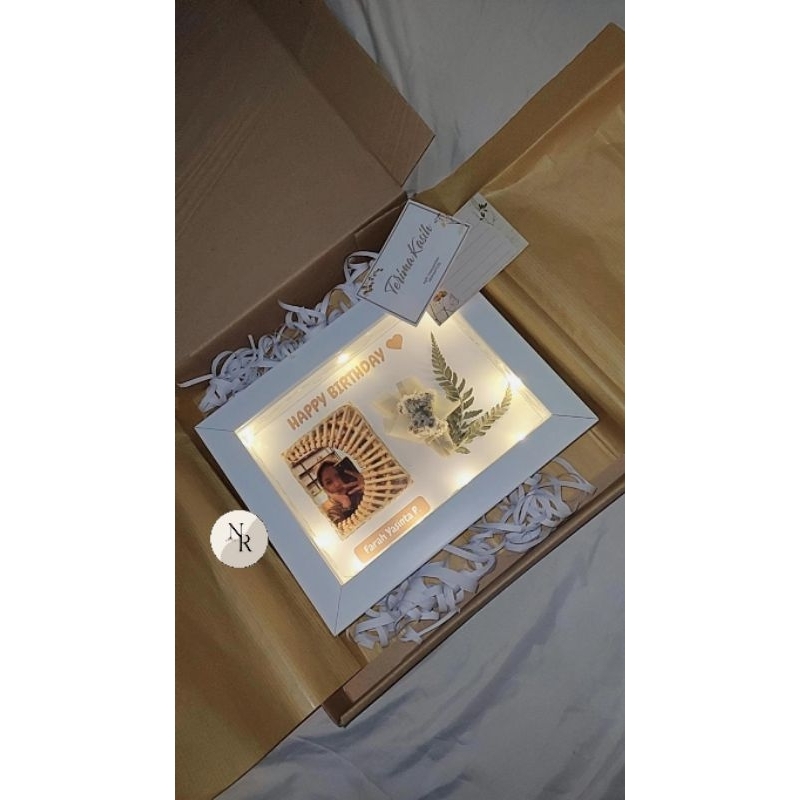 

Box Hampers