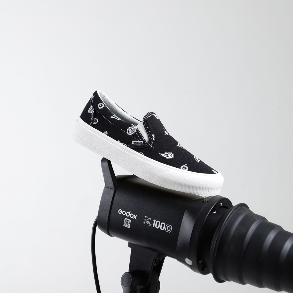 SEPATU TIMEBOMB VULCANIZED | SLIP ON PAISLEY PK BLACK