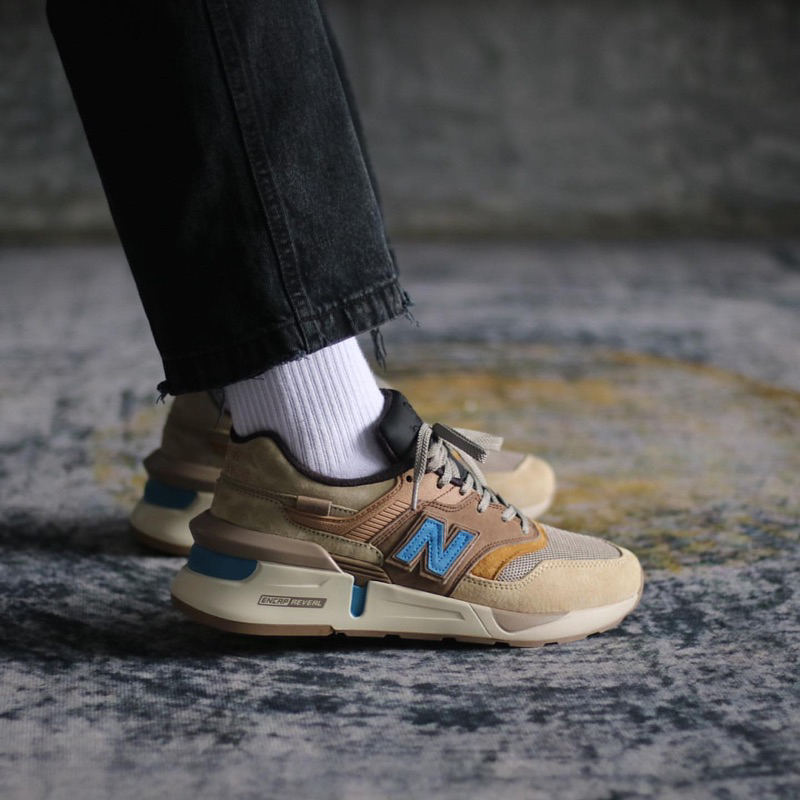 New Balance 997s X KITH Fusion Dune