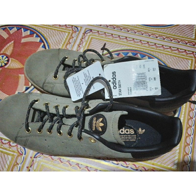 SEPATU ADIDAS STAN SMITH