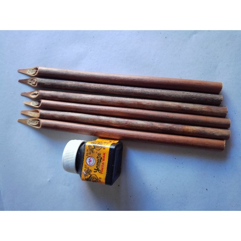 

PAKET PENA HANDAM ISI 6 PENA BONUS 1 TINTA / PENA HANDAM