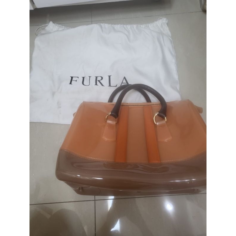 pre loved- tas FURLA original jelly hand bag wanita