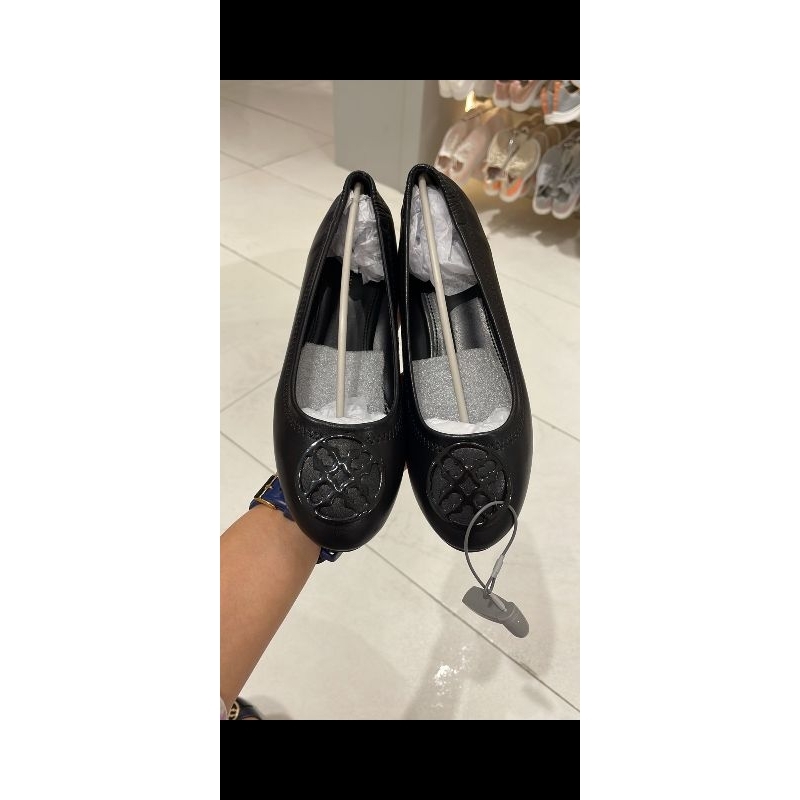 Urban n Co Sepatu Flatshoes Hitam