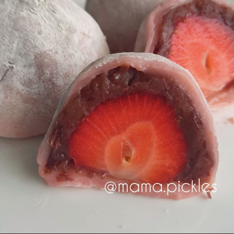

PO 16 JUN Ichigo Daifuku by MAMAPICKLES