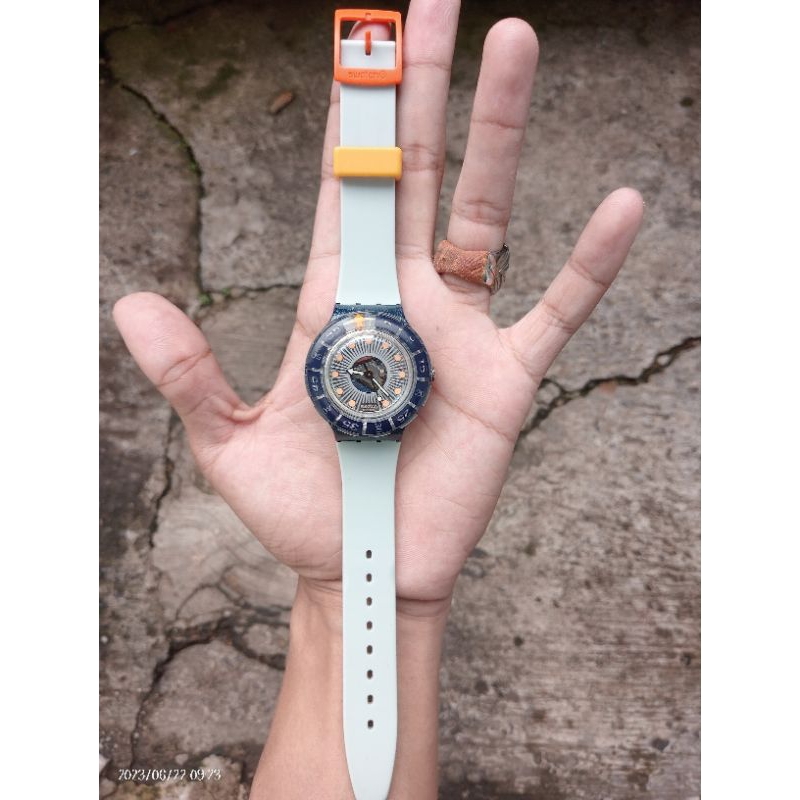 swatch scuba 200m