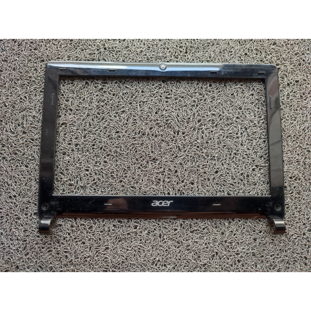 Frame Led Lcd Casing Layar Acer D270 D257