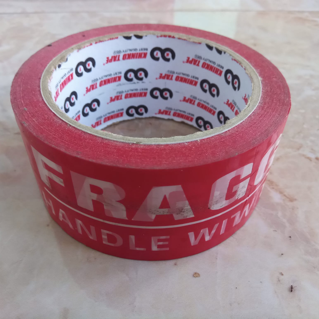 

LAKBAN SELOTIP SUPER MURAH BERKUALITAS FRAGILE MUDAH PECAH HANDLE WITH CARE WARNA MERAH UKURAN 48mm X 90Yard