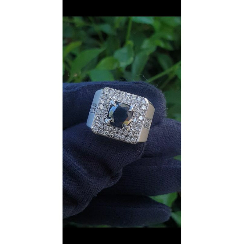 cincin cowok emas berlian hitam dan putih