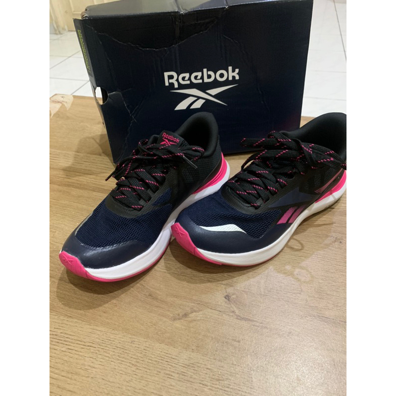 reebok original sepatu running women