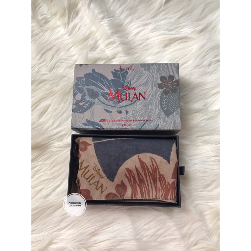 Preloved scarf kamiidea