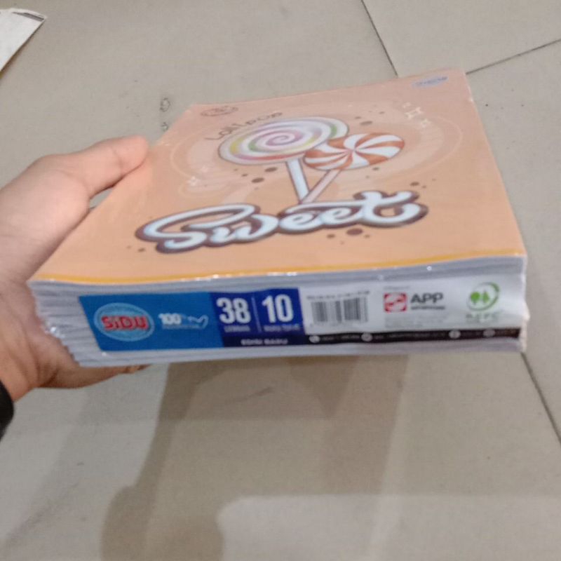 

Buku tulis Sidu (sinardunia) 38 Lembar fancy 1pack/10pcs