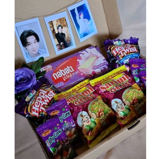 

Snack Box Kado Hampers Free Pita Cantik