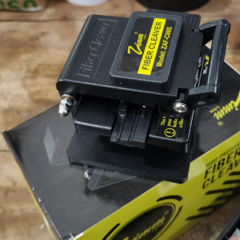 Fiber Cleaver ZimmLink High Precision ZAF-C09S Pemotong Fiber Optik