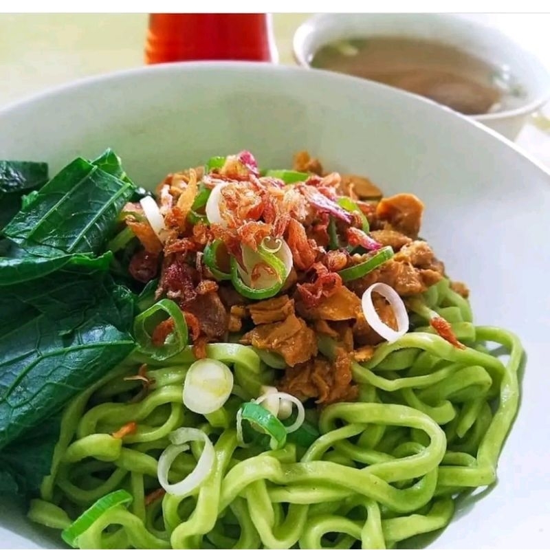 

mie hijau 1kg,mie sayur sawi,mie mentah untuk mie ayam,mie gacoan atau mie jebew