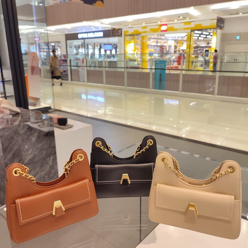 Tas wanita selempang pedro original store