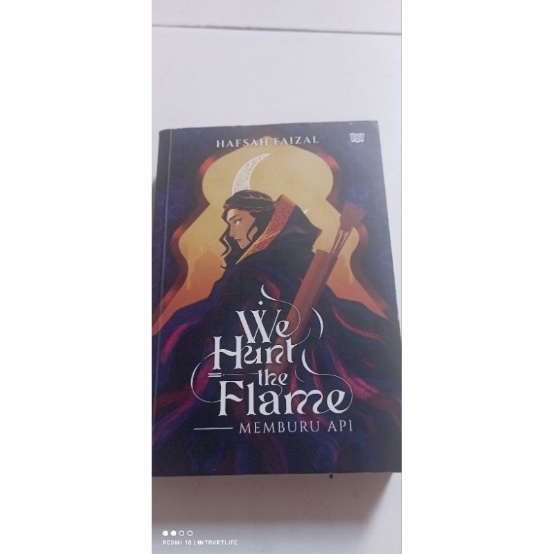 We Hunt the Flame (preloved)