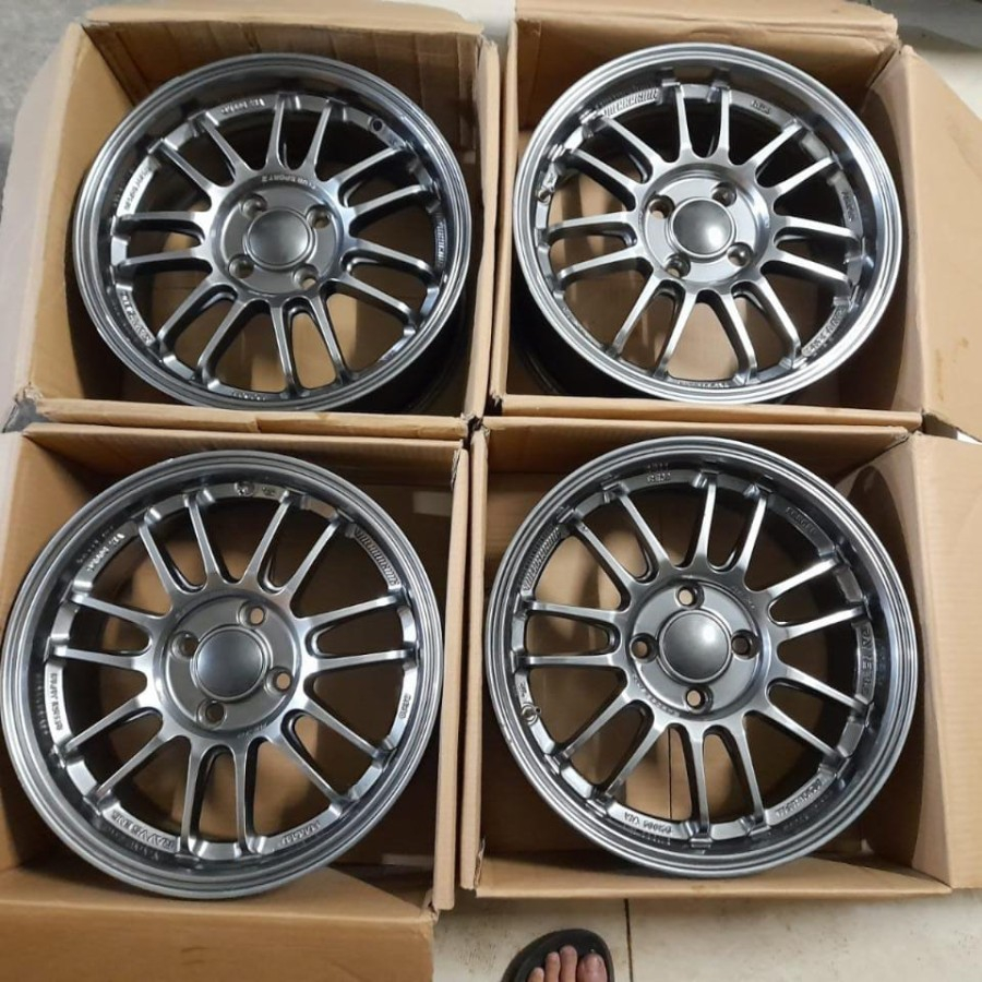 Velg Bekas Re30 Ring 15 Velg Mobil Brio Ayla Agya Mobillio Ignis Swift Vios Yaris Jazz