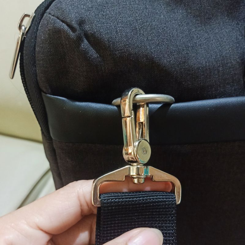LG Briefcase Lengkap Talpan dan slot Laptop