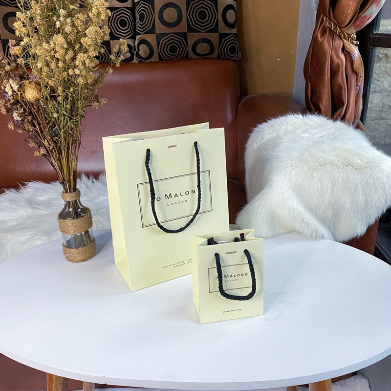

Paper Bag Jo Malone Original Paperbag Parfum Kecil