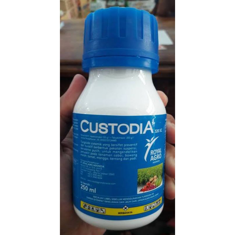 obat pertanian fungisida CUSTODIA 250ml
