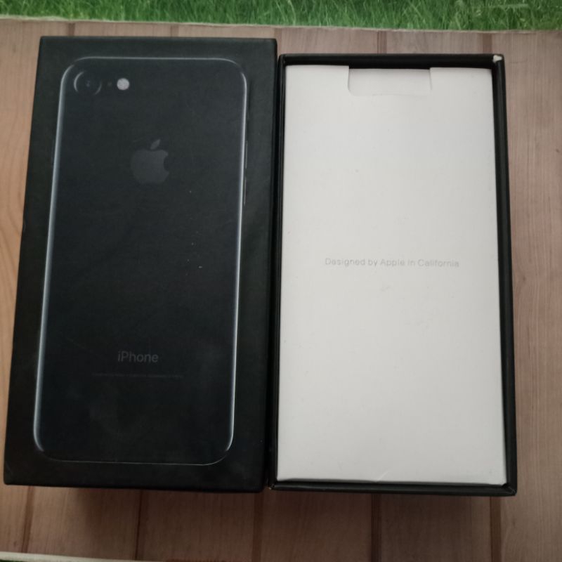 

Dus Box kardus bekas original HP iPhone 7