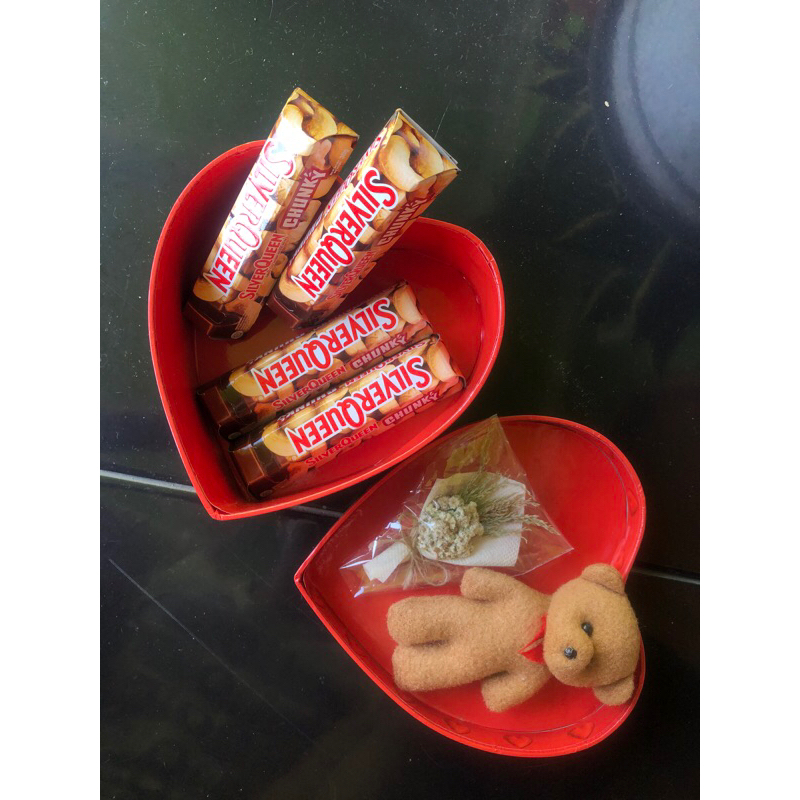 

Silver Queen Box Love Boneka Mini Bucket Valentine Hampers