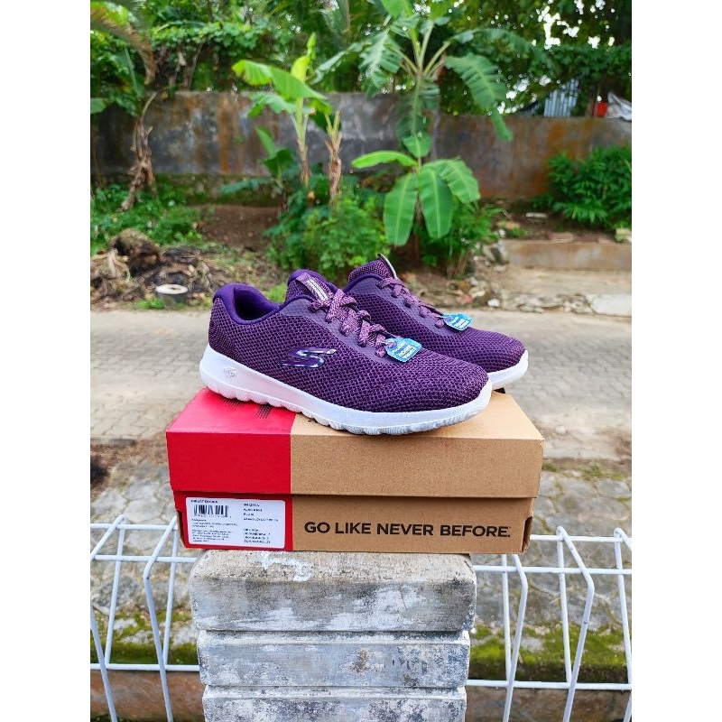 skechers Slip On Wanita