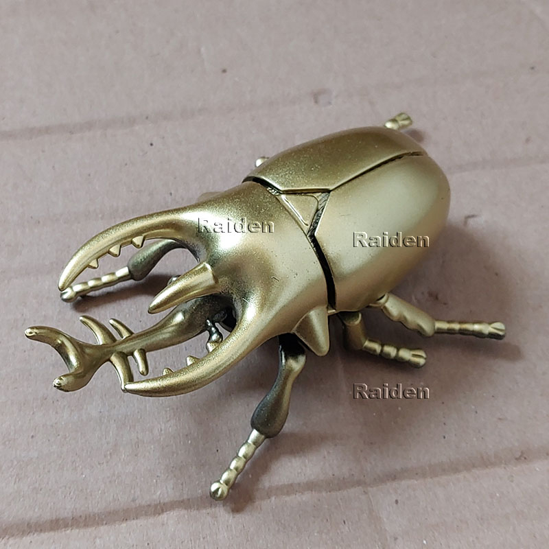 mainan serangga kumbang badak emas berjalan tanpa baterai