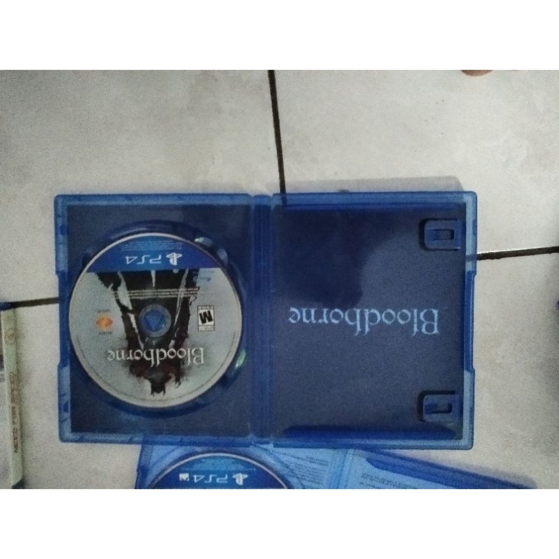 kaset ps 4/BD bloodborne