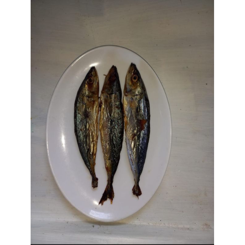 

ikan asap ( kacangan)