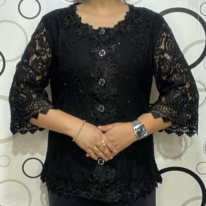 Blouse brokat lauren dan CZ warna hitam kancing depan