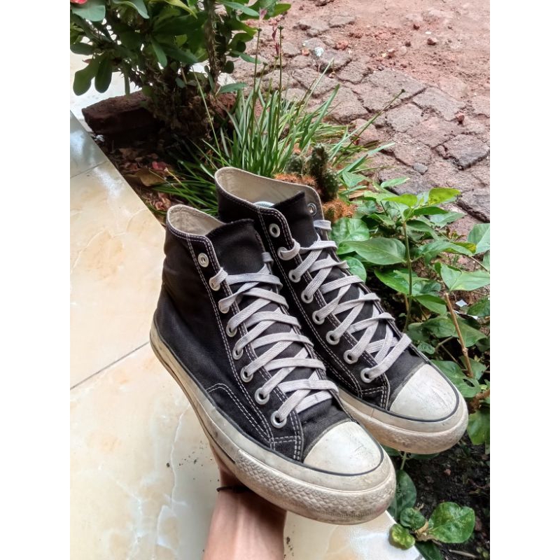 sepatu ventela second