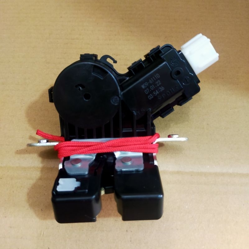 Door Lock Bagasi Avanza Xenia 2022 Original