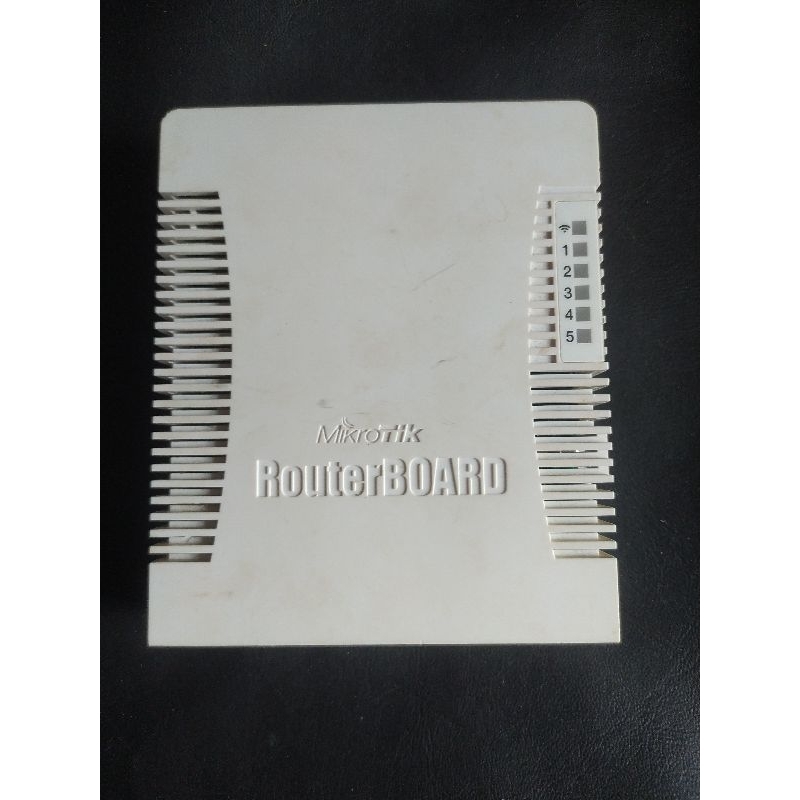 Mikrotik rb951ui-2hnd (bekas)