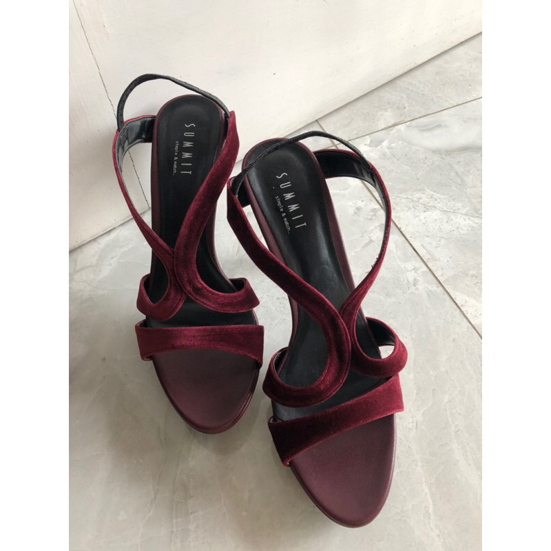 forsale new red suede heels by SUMMIT