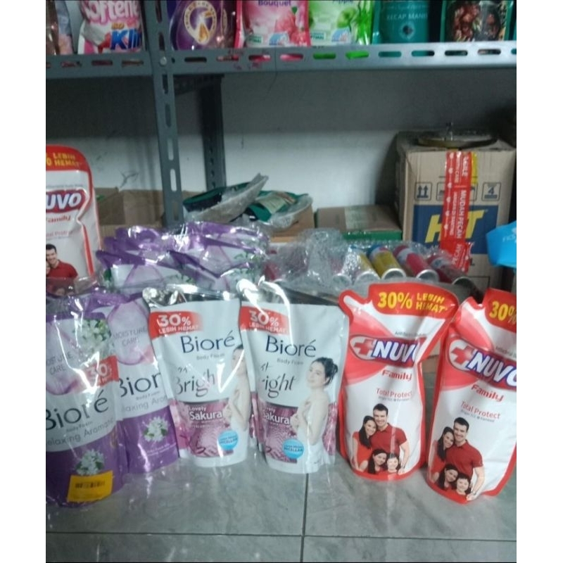 Sabun Mandi Cair Biore 800ml