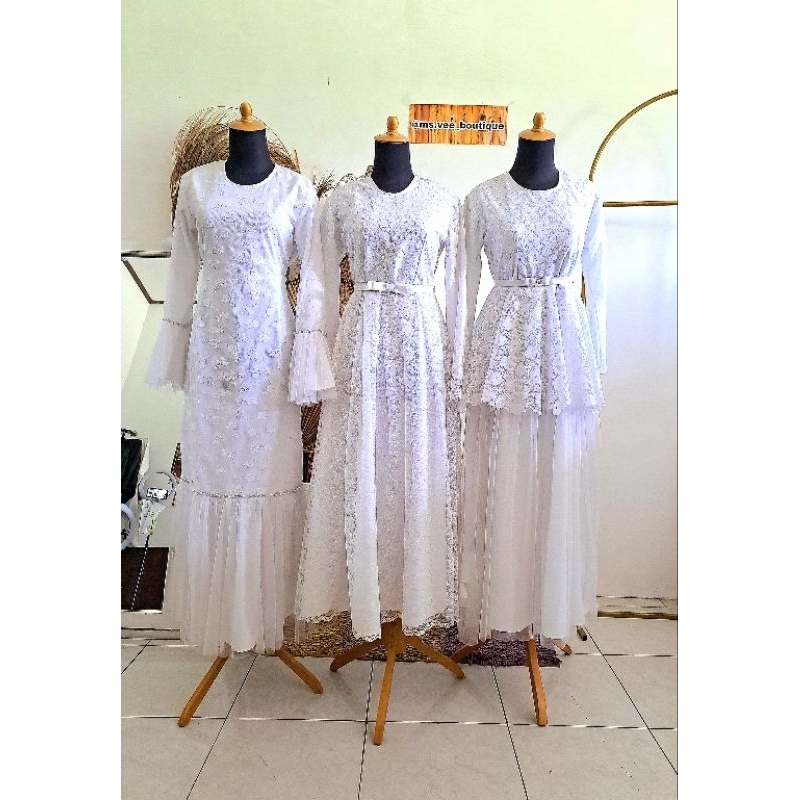 Long Dress Putih