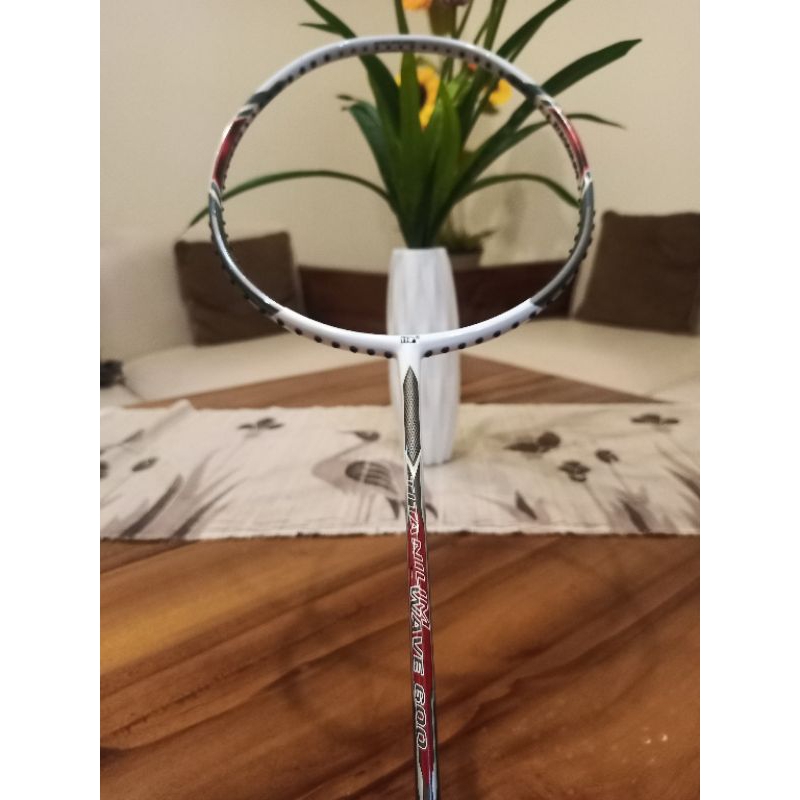 raket HiQua titanium wave