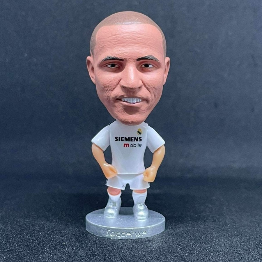 Action figure Roberto Carlos Real Madrid 2004 soccerwe