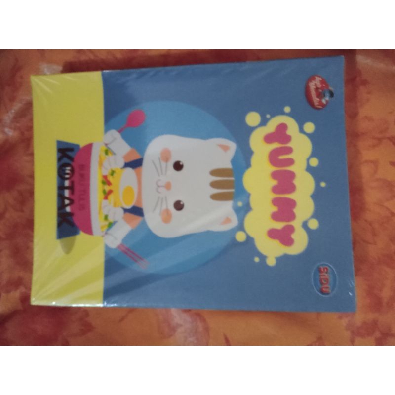 

buku kotak ukuran sedang