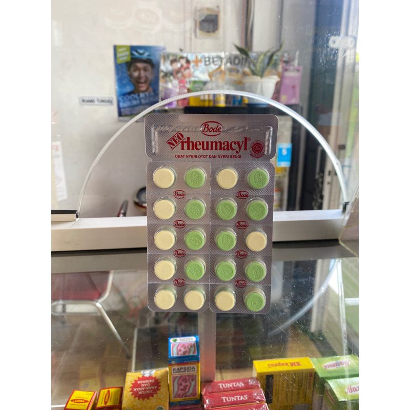 Neo Rheumacyl / Nyeri Otot dan sendi / Strip