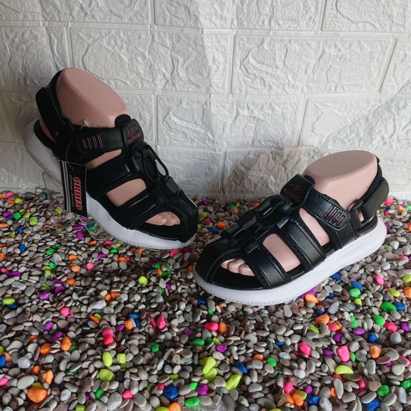 sandal gunung haiking cewek terbaru ringan 100℅ original premium