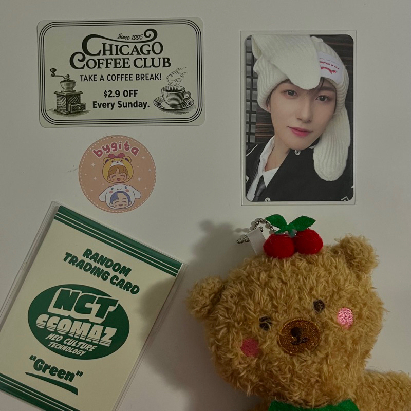 [Ready Stock] Unsealed Tranding card ccomaz green ver renjun bunny nct